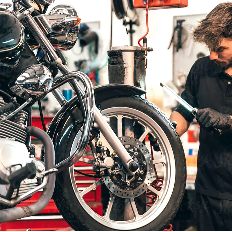 two wheeler reparing